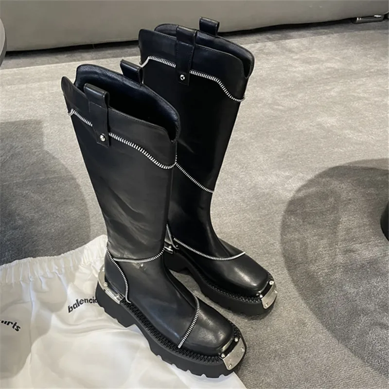 Handsome Leather Women Knee-High Knight Boots New Winter Metal Decoration Classic Sexy Comfortable Motorcycle Boots Envío Gratis