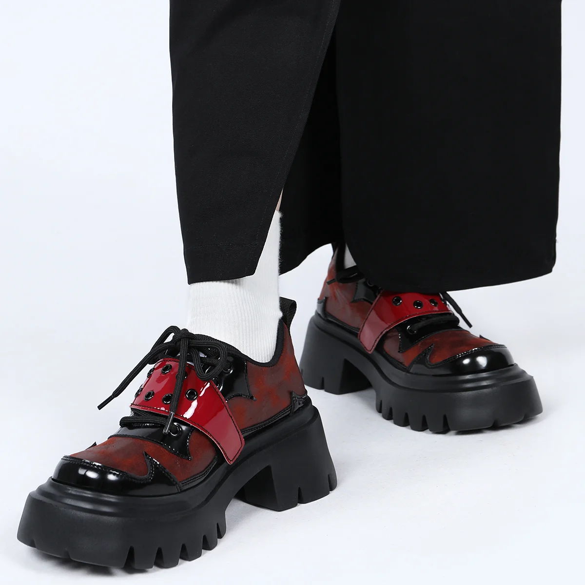 Shaduoya-Nische Punk Goth Rock Stil Plattform Damenschuhe Mode Booster y2k