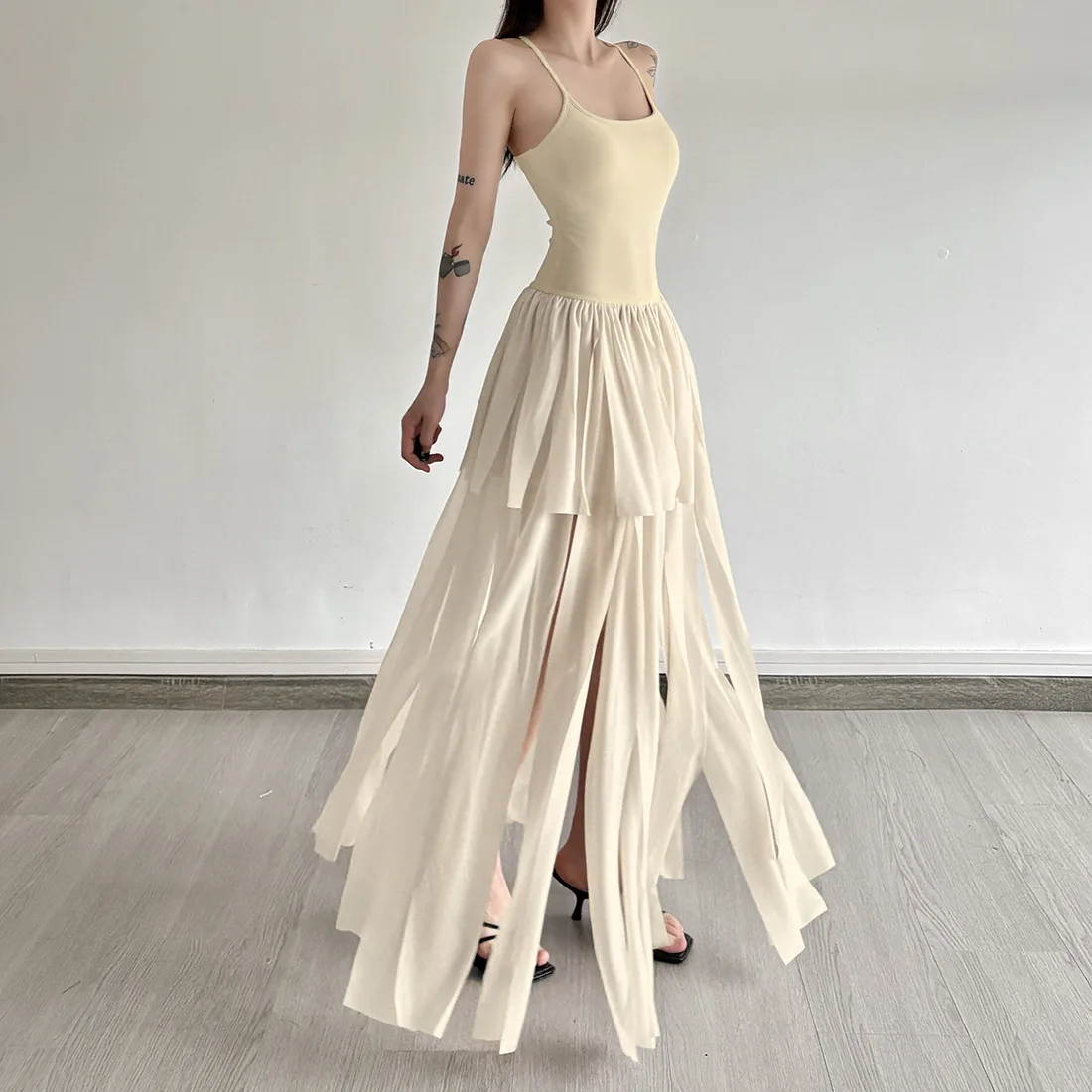 Verão novo cor sólida fino ajuste cintura irregular emagrecimento dupla camada vestido versátil para mulher