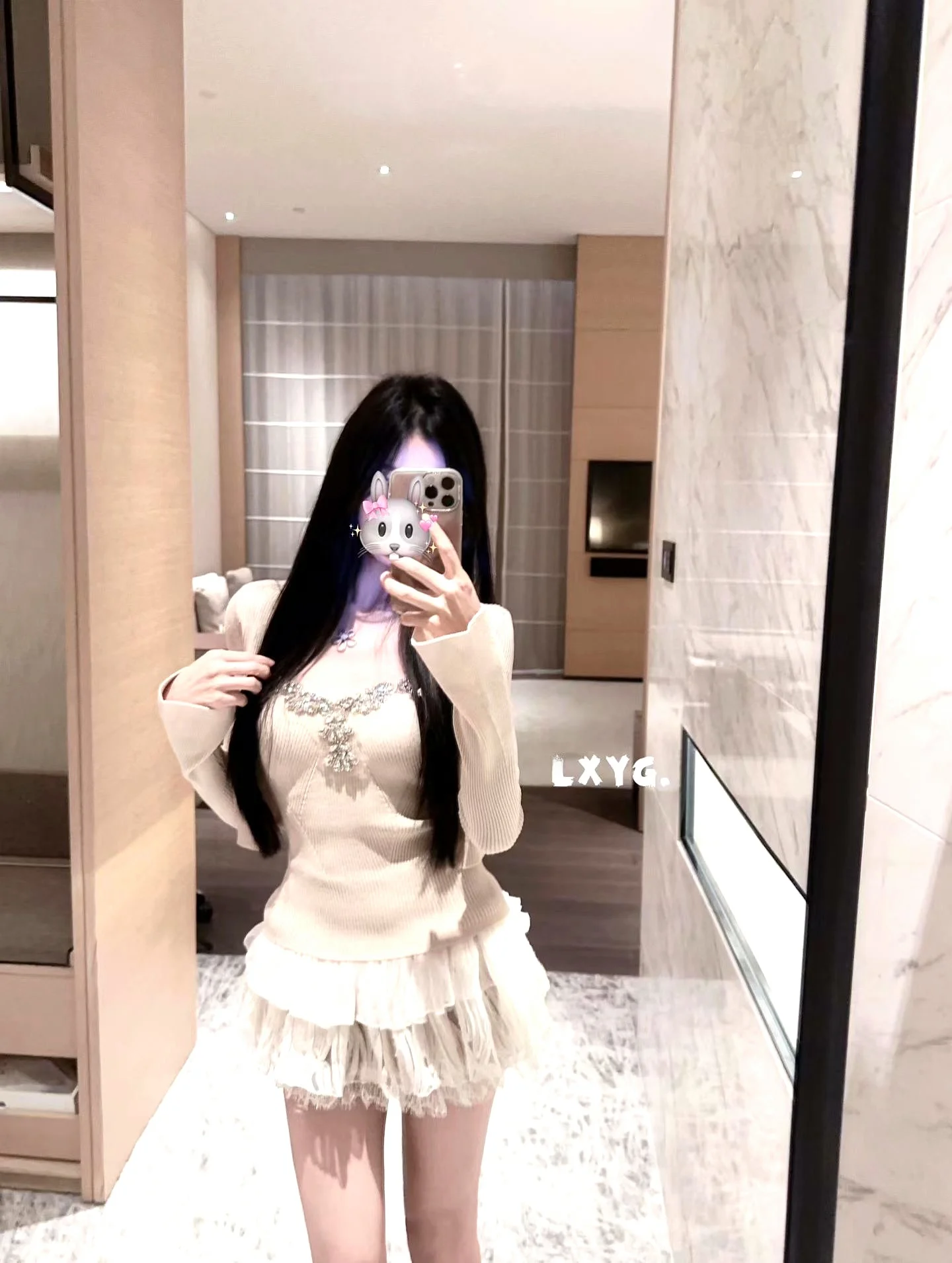 

Early Spring Heavyweight Diamond Embellished Small Fragrance Style Set Pure Desire Strapless Knitted Cardigan Long Sleeve Sof...