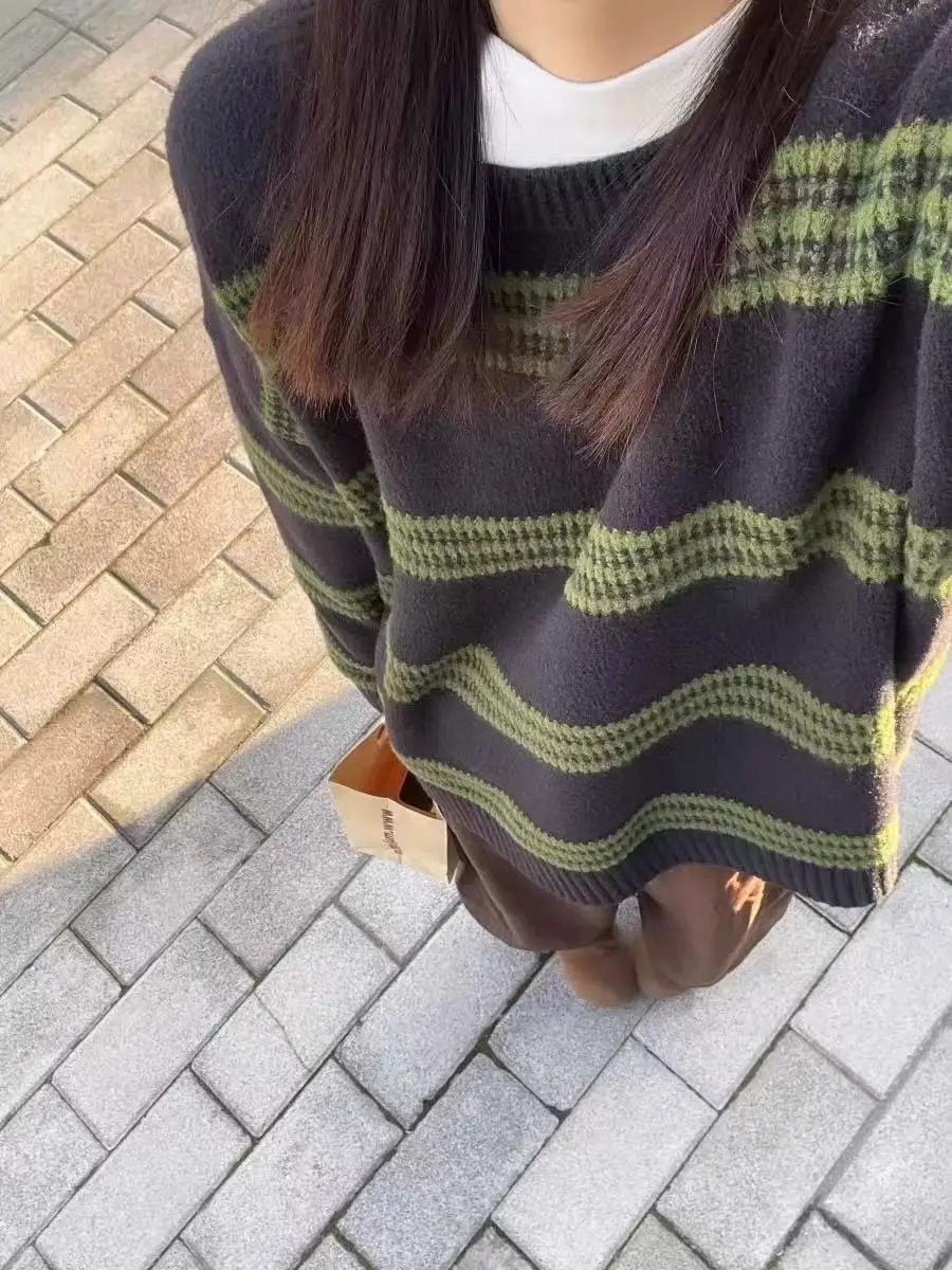 Autumn and winter 100% wool sweater round-neck striped knit sweater pullover sweater loose casual outerwear sweater