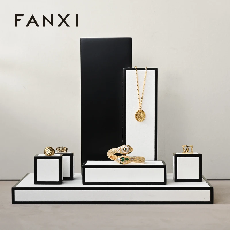 Light luxury high-end jewelry display rack, rings, earrings, necklaces, bracelets, window displays, jewelry display props