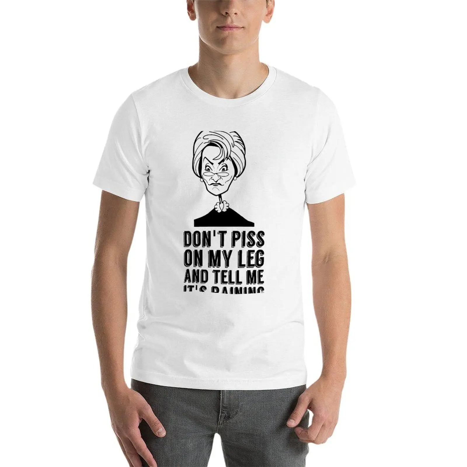 القاضي جودي إقتباس لا تبول على ساقي وأخبرني أن يطر تي شيرت تي شيرت للرجل سليم تي شيرت مجسم #4