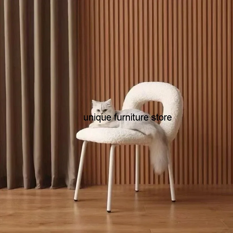 Household Nordic Designer Donut Chair Modern Minimalist Dining Chair Ins Wind Makeup Stool Lamb Velvet Comfortable Back Chair