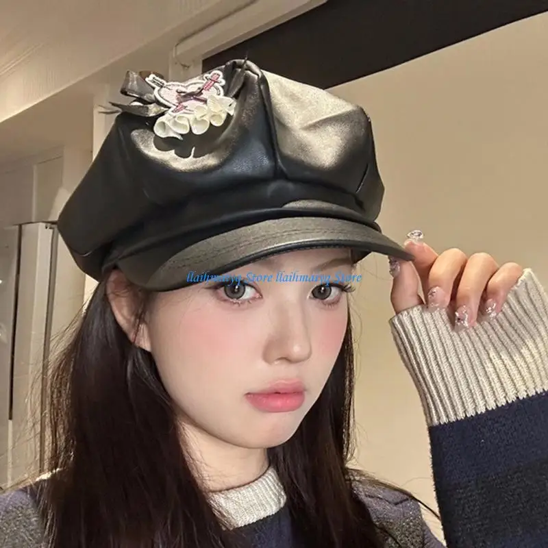 

573B Love Heart Patched Hat Newsboys Cap Fashio`n Octagonal Hat for Female Girl