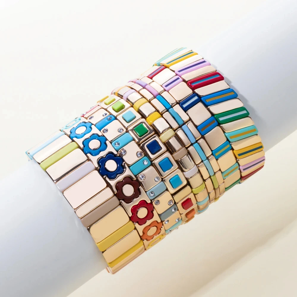 Bohemian Rainbow Alloy Muti-Shaped Beads Bracelet for Women Candy Color Bangle Elastic 2024 New Fashions Jewelry