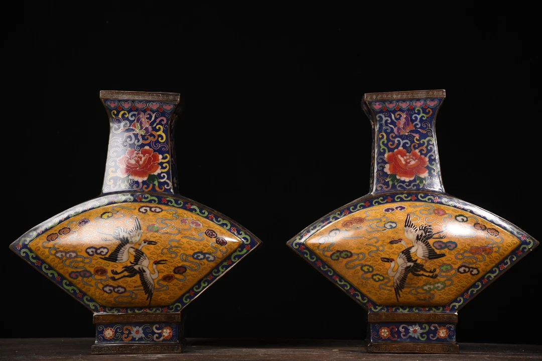 

15"Tibetan Temple Collection Old Bronze Cloisonne Enamel Cloud Red-crowned Crane Lotus pattern Fan-shaped Bottle Vase A pair