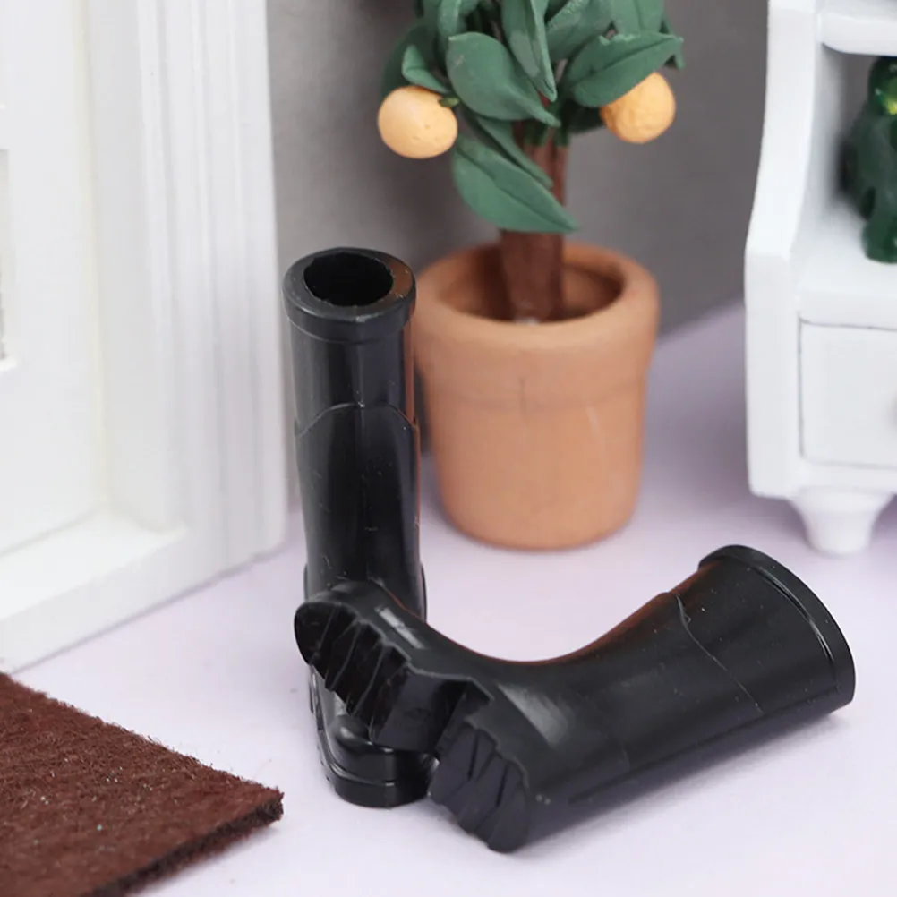 

3Pairs Mini House Rain Boots Decor Miniature Boot Ornament for Dollhouse Scene Layout Romantic Decor Plastic Shoes