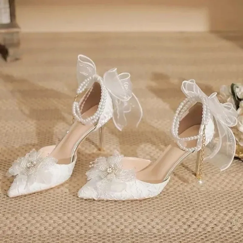 

Elegant Womens Wedding Shoes Exquisite Lace Imitation Pearl High Heels for Woman Fashion French Style Casual Shoes Zapatos Mujer