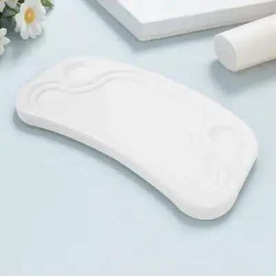 

Toddler High Chair Tray Plastic Sturdy Safe Smooth Surface Suitable for Wooden Baby Feeding Dinner Tray for High Chair