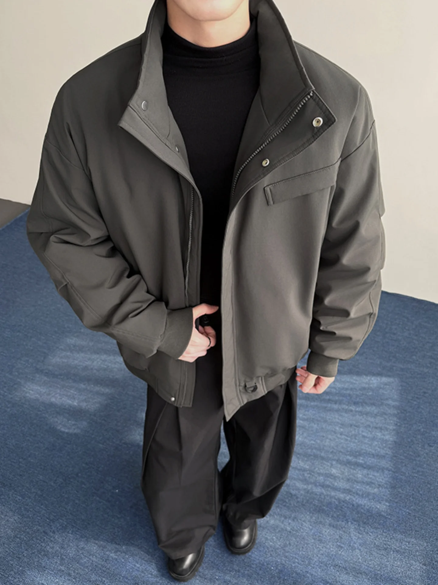 

Утепленная мужская зимняя куртка-пуховик из хлопка для активного отдыха, с длинными рукавами, на молнии, однотонная