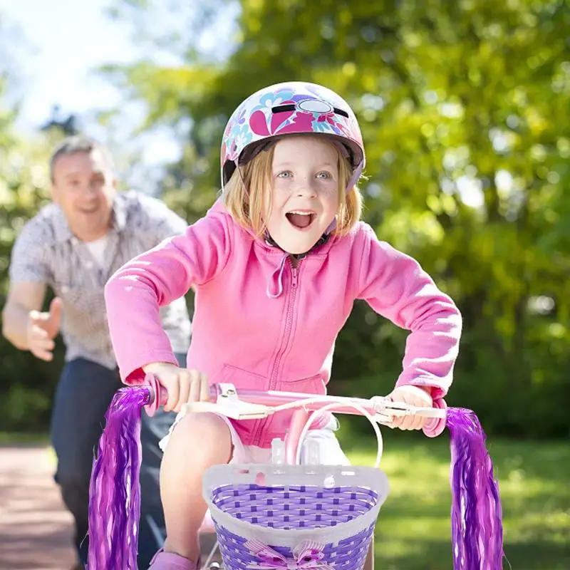 男の子と女の子のためのバスケットセット,ハンドルバーグリップとタッセル付きの子供用自転車バスケット,2色の自転車アクセサリー