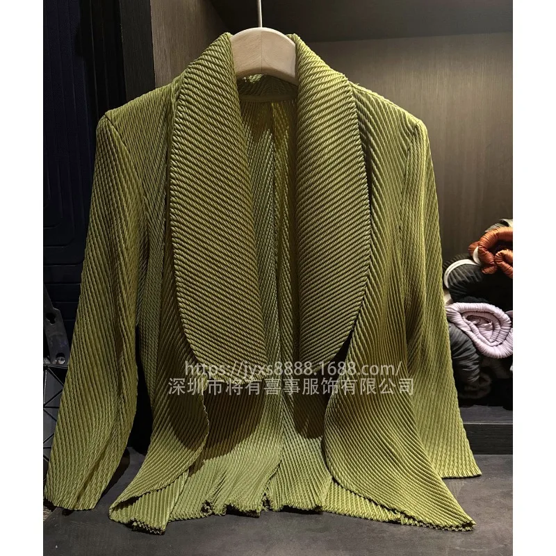 سترة مياكي ذات ثنيات لخريف 2025 سترة جديدة راقية ذات ثنيات متينة وطية صدر كبيرة رفيعة مقاس كبير سترة صوفية فضفاضة متعددة الاستخدامات للركاب #5