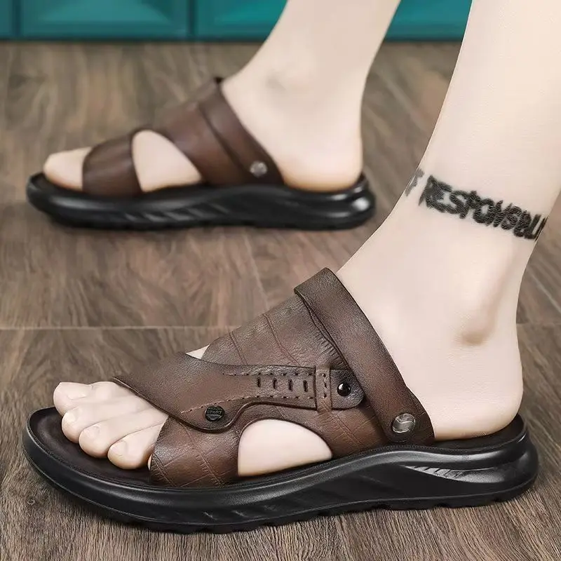 

Мужские кожаные сандалии-шлепанцы 2-в-1 для пляжа и повседневной носки, летние, новые, с мягкой подошвой, нескользящие, без запаха, легкие, для вождения