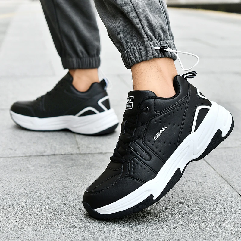 

Новые модные мягкие и удобные мужские туфли, простые и стильные, нескользящие и дезодорирующие, для активного отдыха и повседневной носки.