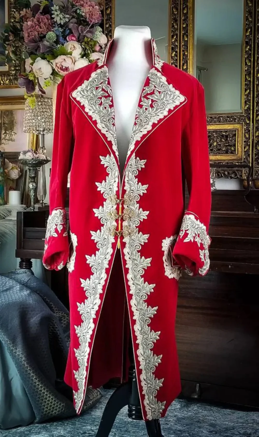 

Men's Rococo Baroque Red Tuxedo 18th Century Victorian Renaissance Nobleman Wedding Jacket Count Frock Coat Prince Party Gown