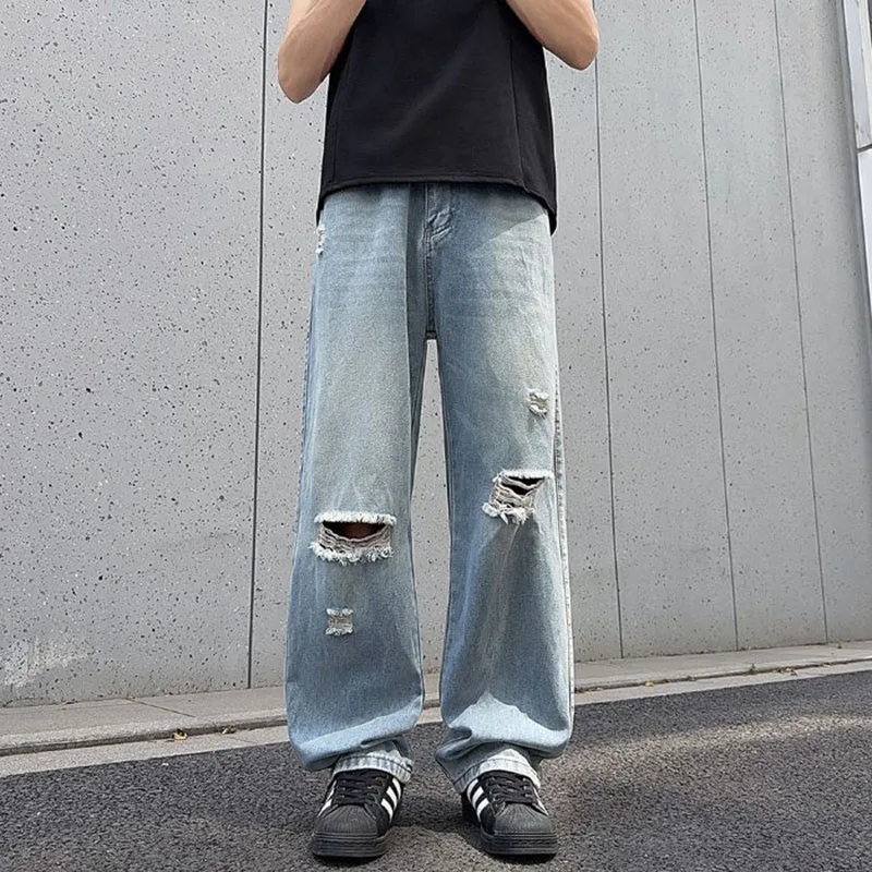 2026 Men Fashion Streetwear Jeans Male Classic Versatile Straight Leg Denim Trousers New Ripped Design Light Blue Pants Women