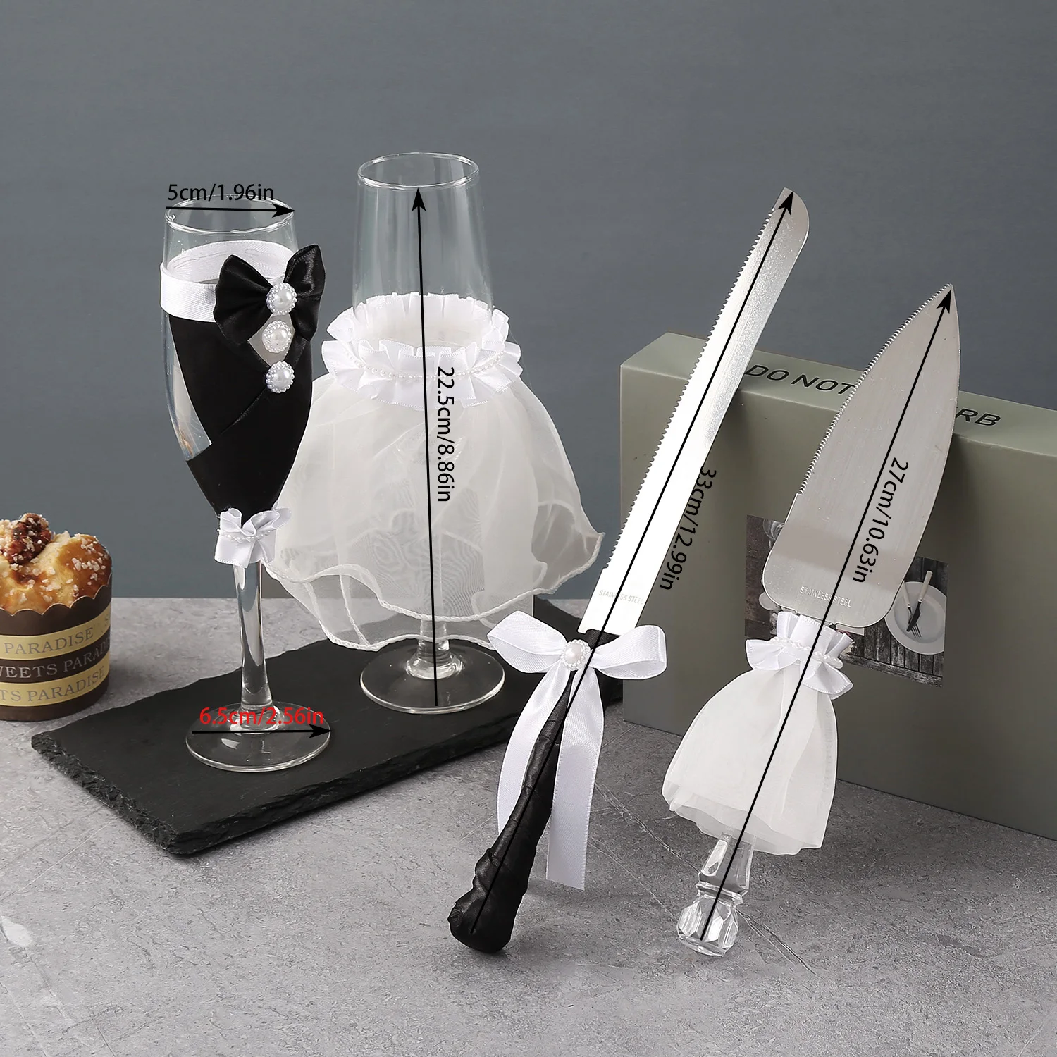 Western-style wedding goblet wedding black and white dress wine glasses tableware four-piece gift box