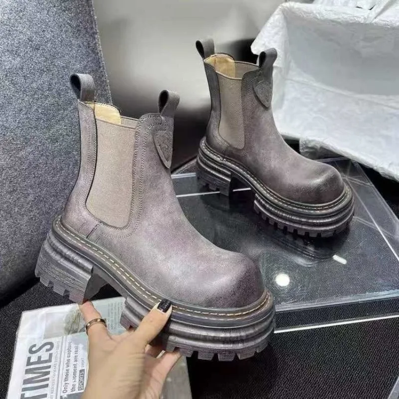 

2026 New Hot Sale Wear Resistant Non-slip Autumn Winter Round Head Ladies Boots Solid Color Fashion Lace-up Women Shoes