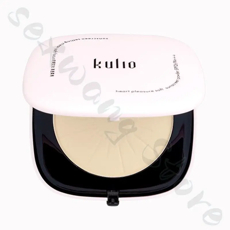La polvere per il trucco con protezione solare è duratura e non facile da rimuovere. Polvere per trucco e stick in polvere impermeabile e resistente al sudore