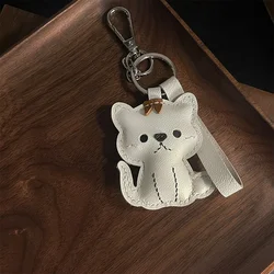 Cute little white cat bag pendant, women's high-end exquisite jewelry gift keychain, genuine leather handmade jewelry for friend
