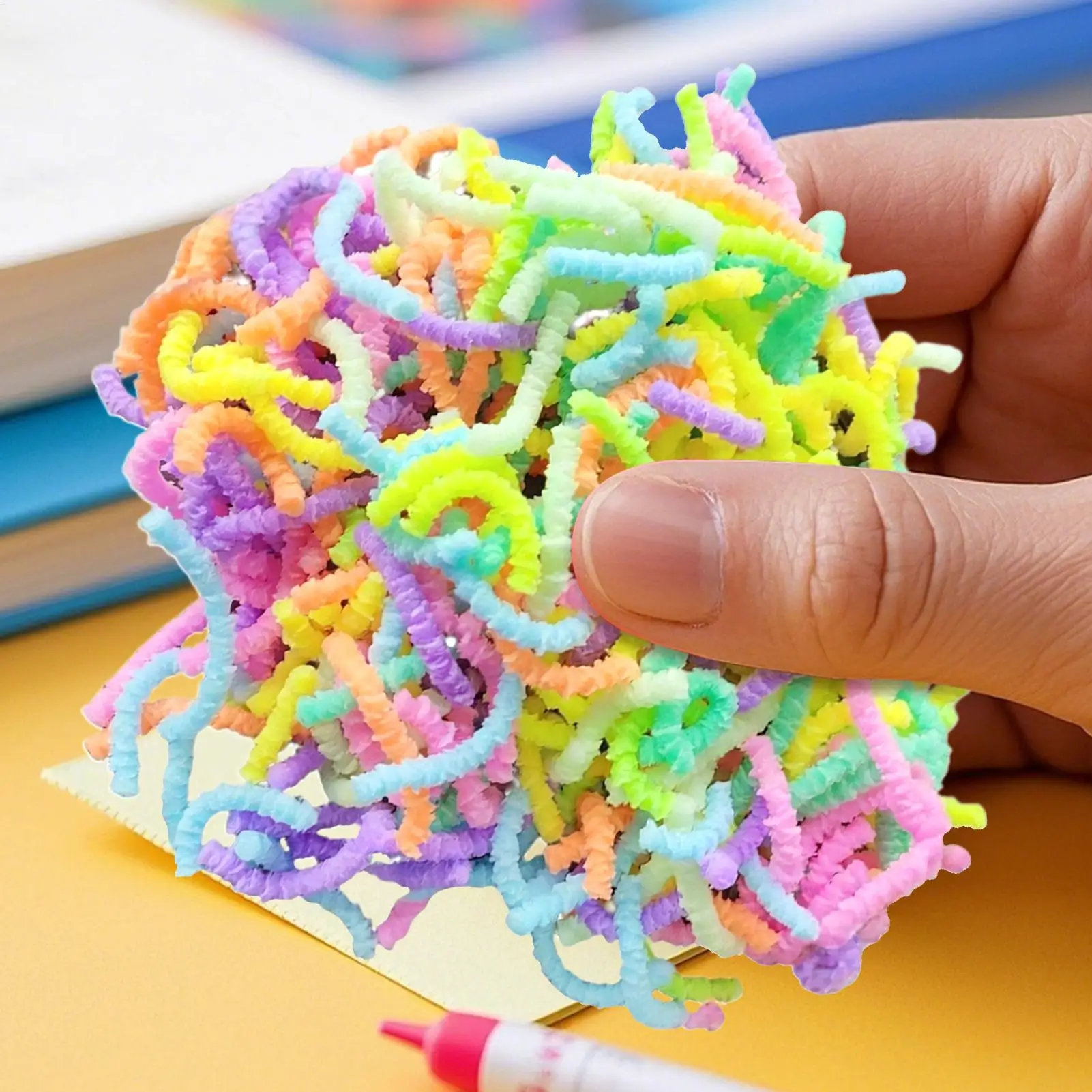 장난감 움직이는 가짜 감각 게임 50g 무서운 재미있는 작은 피젯 장난감 가정 학교 사무실 일상 여행 비행기 파티용