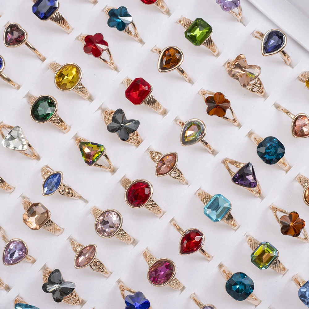 30 Pcs/Lot Fashion Punk Retro Glass Stone Ring For Women Men Geometry Carved Imitation Gemstone Mixed Style Jewelry Party Gifts