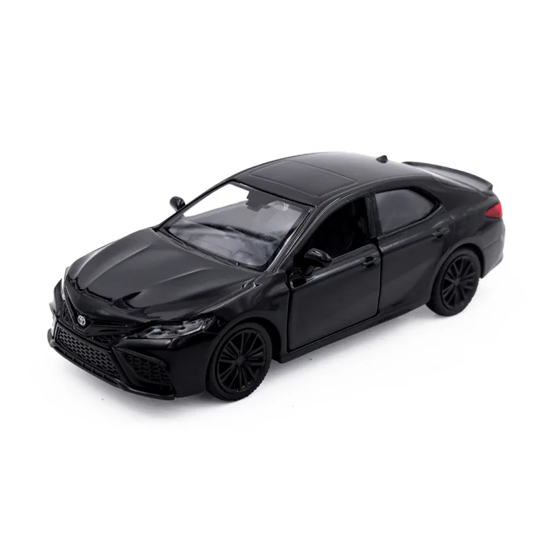 1:36 トヨタカムリ XSE 合金車モデルプルバックドアオープン合金ダイキャストメタルミニチュア車コレクション子供のためのギフト