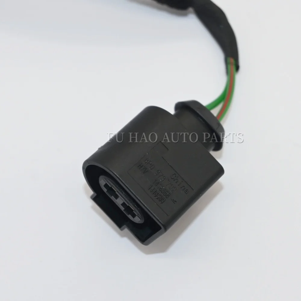 8P0973722 8P0-973-722 Housing Pigtail Connector Plug for Audi Volkswagen Beetle 1.8L 2.0L