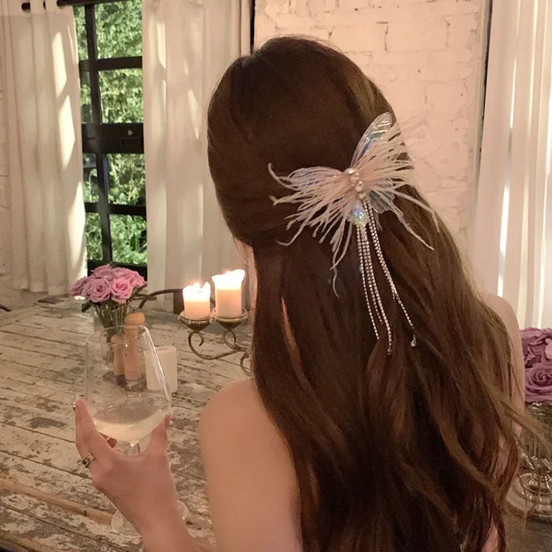 Summer New Feather Rhinestone Fringe Hair Clip Irregular Elegant Horsetail Hair Claw Female Retro Clip Headdress