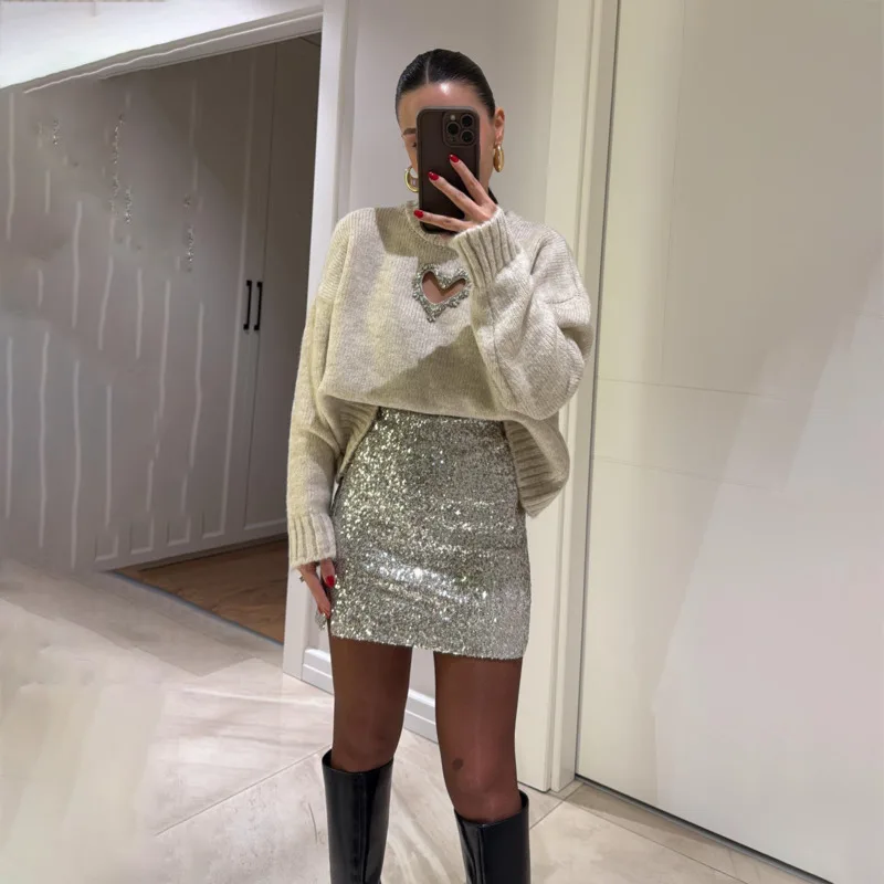 Round Neck Diamond Hollowed Studded Heart-shaped Long Sleeved Pullover Women's Solid Color Leisurely Fashion Style Party Sweater