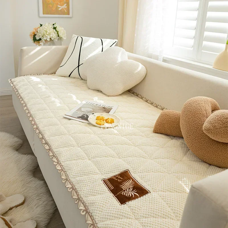Couch Cover for Dogs Washable, Fuzzy Pet Couch Covers for 3 Cushion Sofa Pet Friendly, Non Slip Sofa Cover 27.6“x70.8
