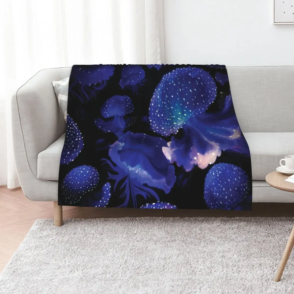 Blacklight Jellyfish Throw Blanket Soft Comfort Blanket for Reading Watching TV