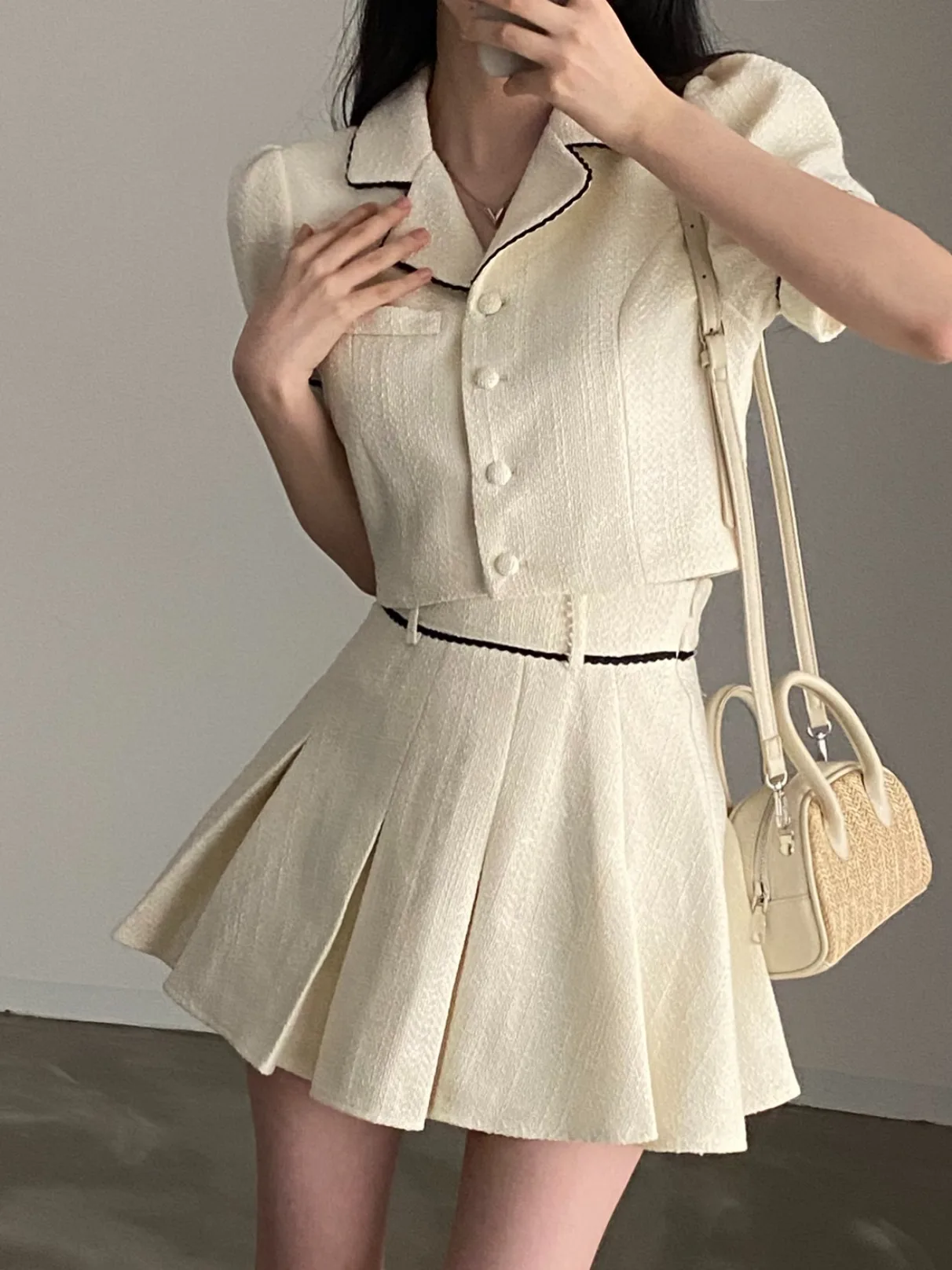 

Шикарная летняя плиссированная юбка с высокой талией Bubble Sve ort Jaet Thi Твидовый комплект из двух предметов для молодых женщин в их 20-х годов