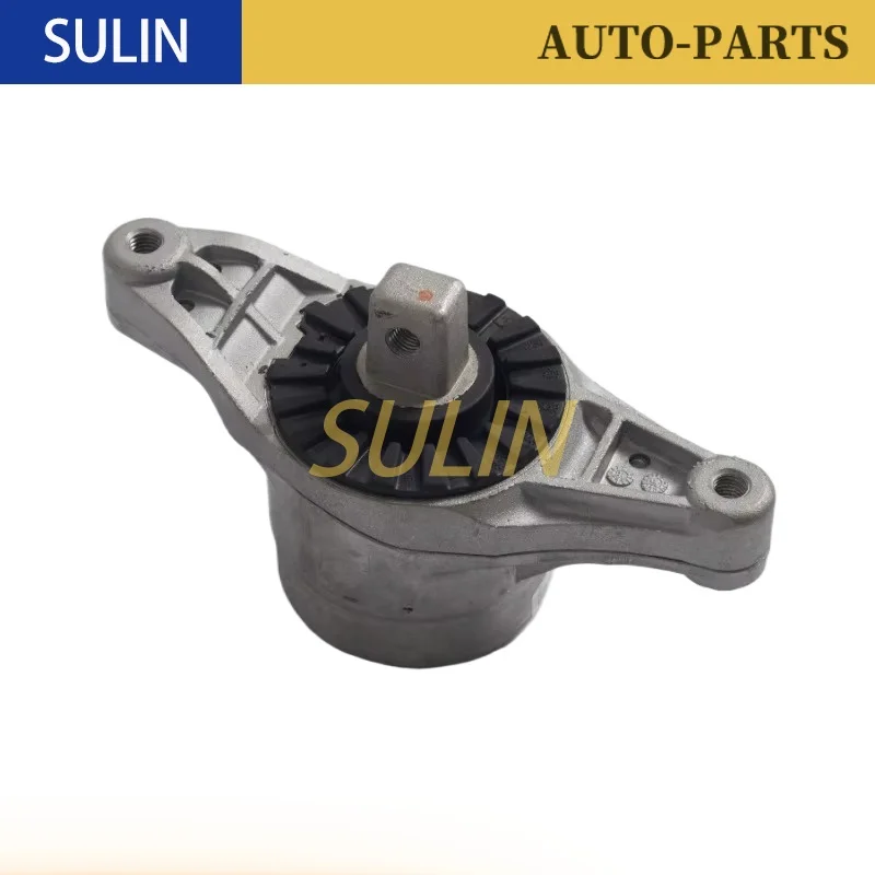 

670003629 670003628 engine bracket Engine rubber liner Engine Mount For Maserati Quattr oporte M156 GhibliM157 4WD
