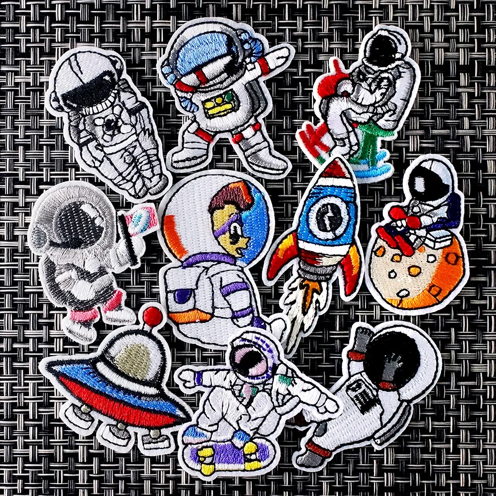 10Pcs/Lot Astronaut UFOIron on Patches Cloth Embroidered Applique Sewing Clothes Apparel Accessories Decoration Patch