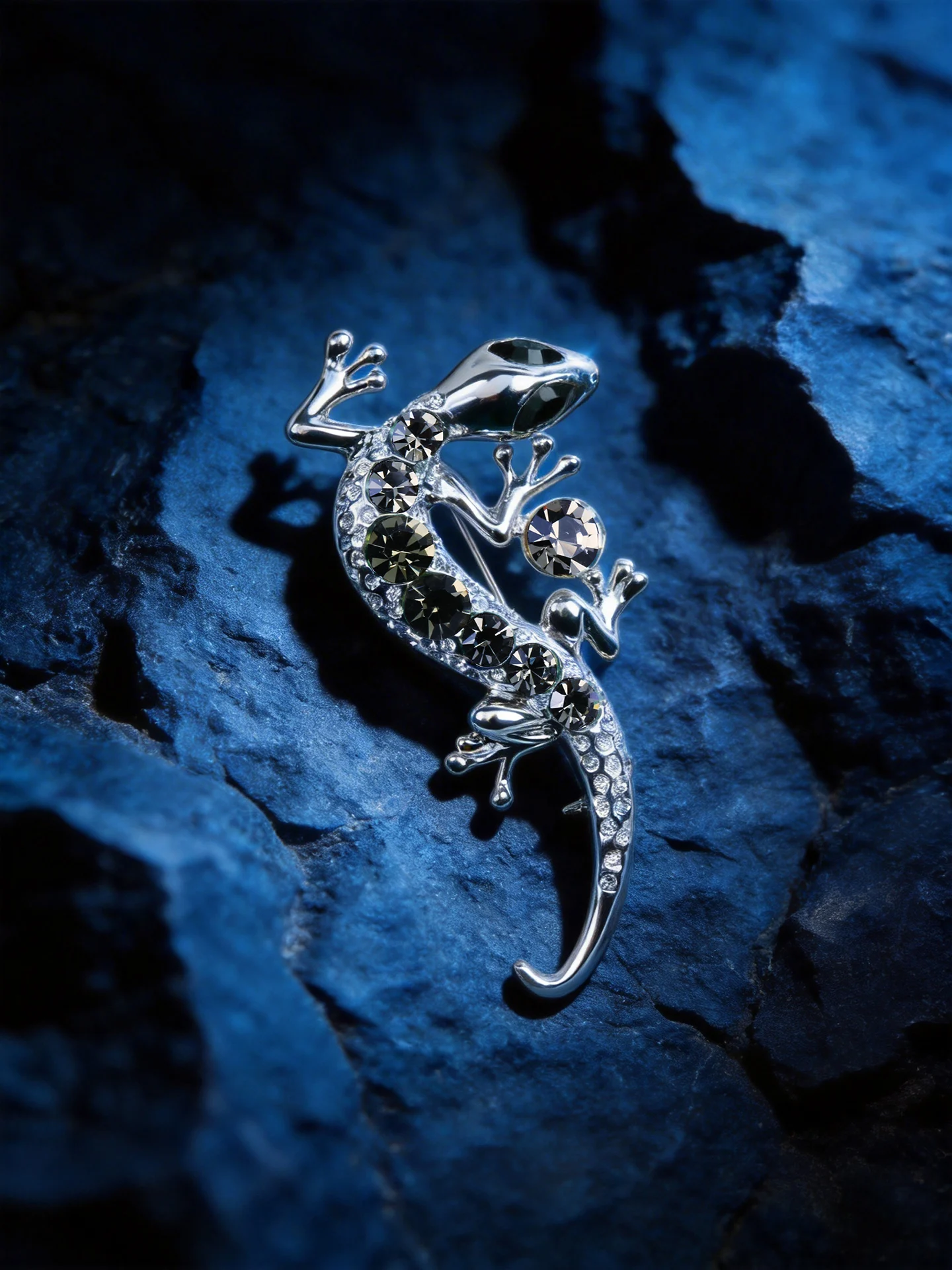 

Silver Lizard Design Brooch Pin Metal Texture Fashion Accessory Unisex Hip Hop Chest Flower Decorative Jewelry