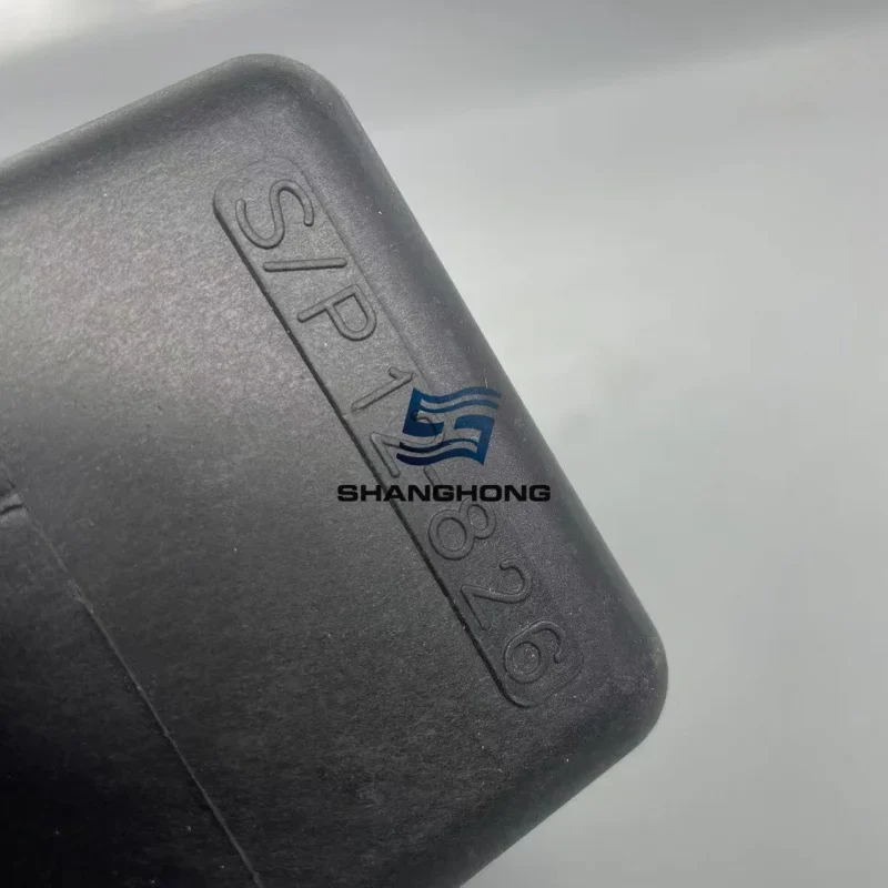 SH Auto Replacement Parts 12-826 Expansion Tank for Thermo King for Carrier Transicold Parts view 3