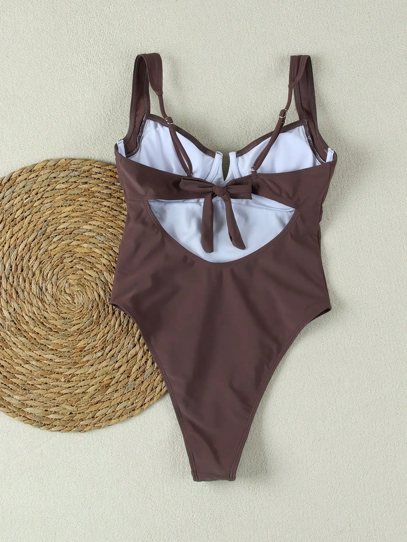 

Коричневый однотонный сексуальный пляжный купальник с V-образным вырезом и бантом