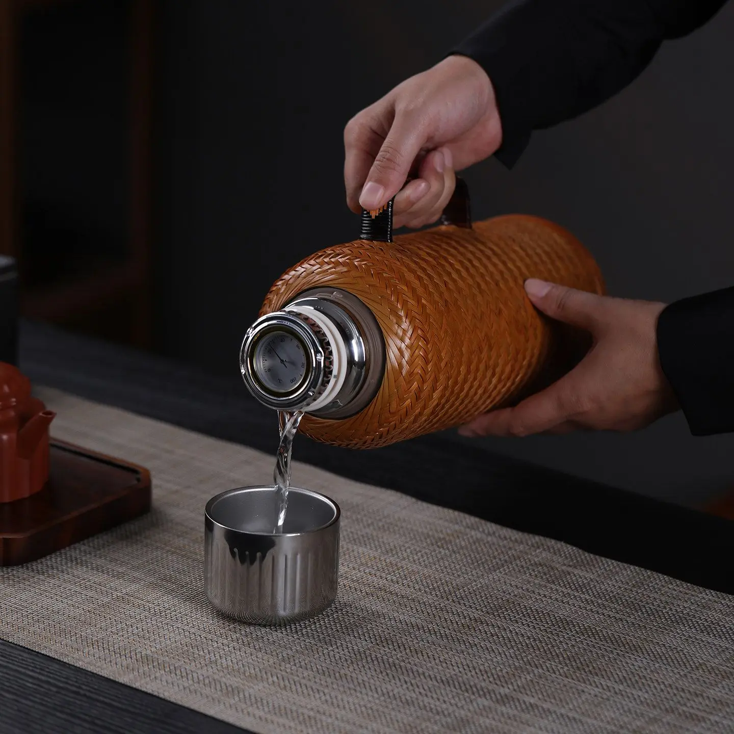 Bamboo woven thermal insulation pot 316 stainless steel mechanical temperature display retro hot water bottle woven stewed