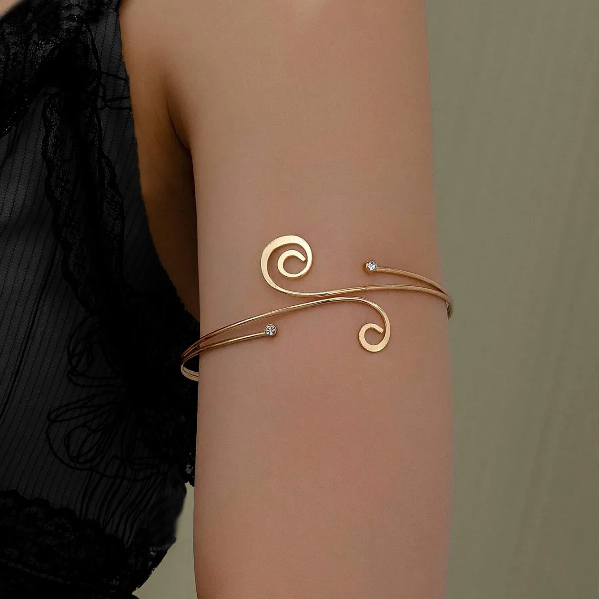 1 piece fashionable personality exaggerated irregular music note pattern hollow arm ring women's versatile upper arm bracelet
