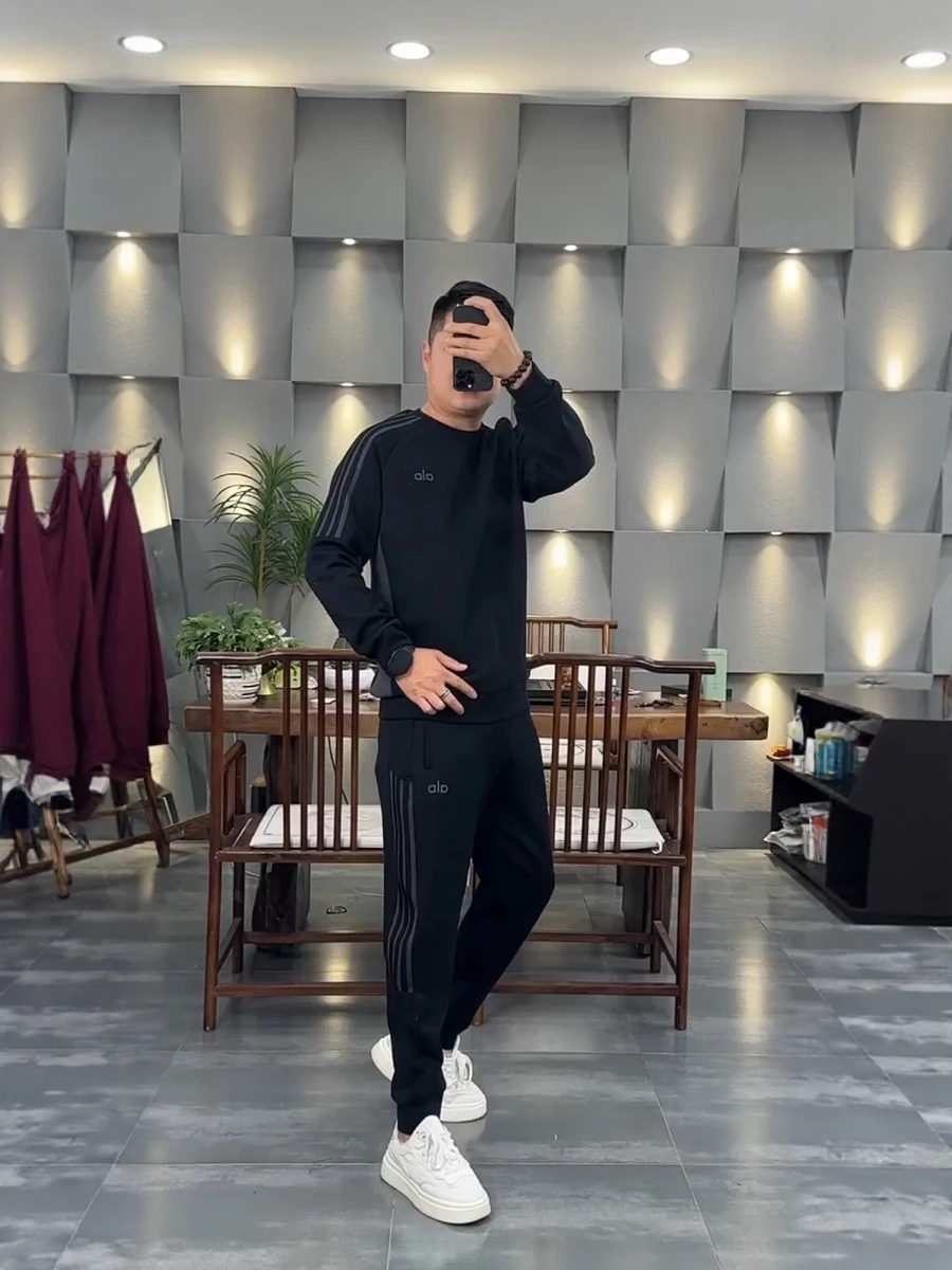 

Faionable Striped round Ne Sweatirt And Long Pants Two-Piece Set for Men Autumn New Arrival Casual Trendy M Apparel