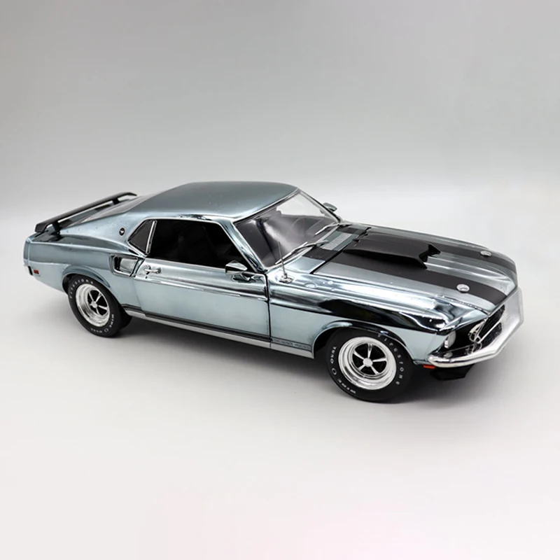 Diecast Alloy 1:18 Scale Ford Mustang BOSS 429 Cars Model Electroplated Color Adult Toys Classics Souvenir Gifts Static Display