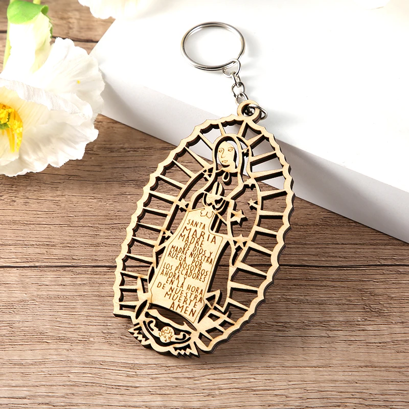 Llavero con diseño de madera de Nuestra Señora de Guadalupe, recuerdo de bautismo para niño o niña, recuerdo para Bautizo