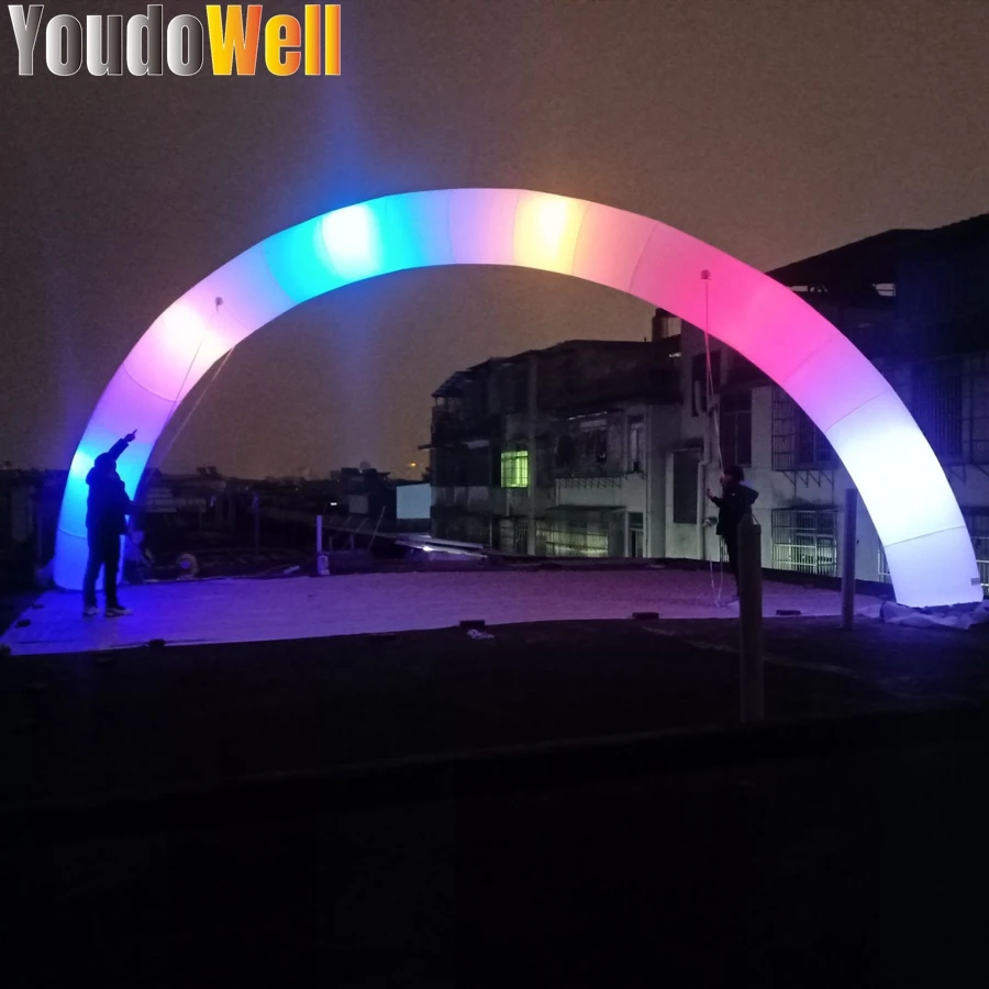 The Inflatable White semi -Circular Arches With LED Lights For Night Activities Are Very Beautiful