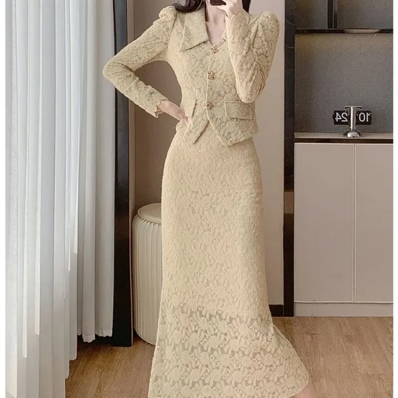 Koronkowy Komplet Modny Nowy Temperament Elegancki Koronkowy Top i Spódnica Wyszczuplający Dwuczęściowy Zestaw