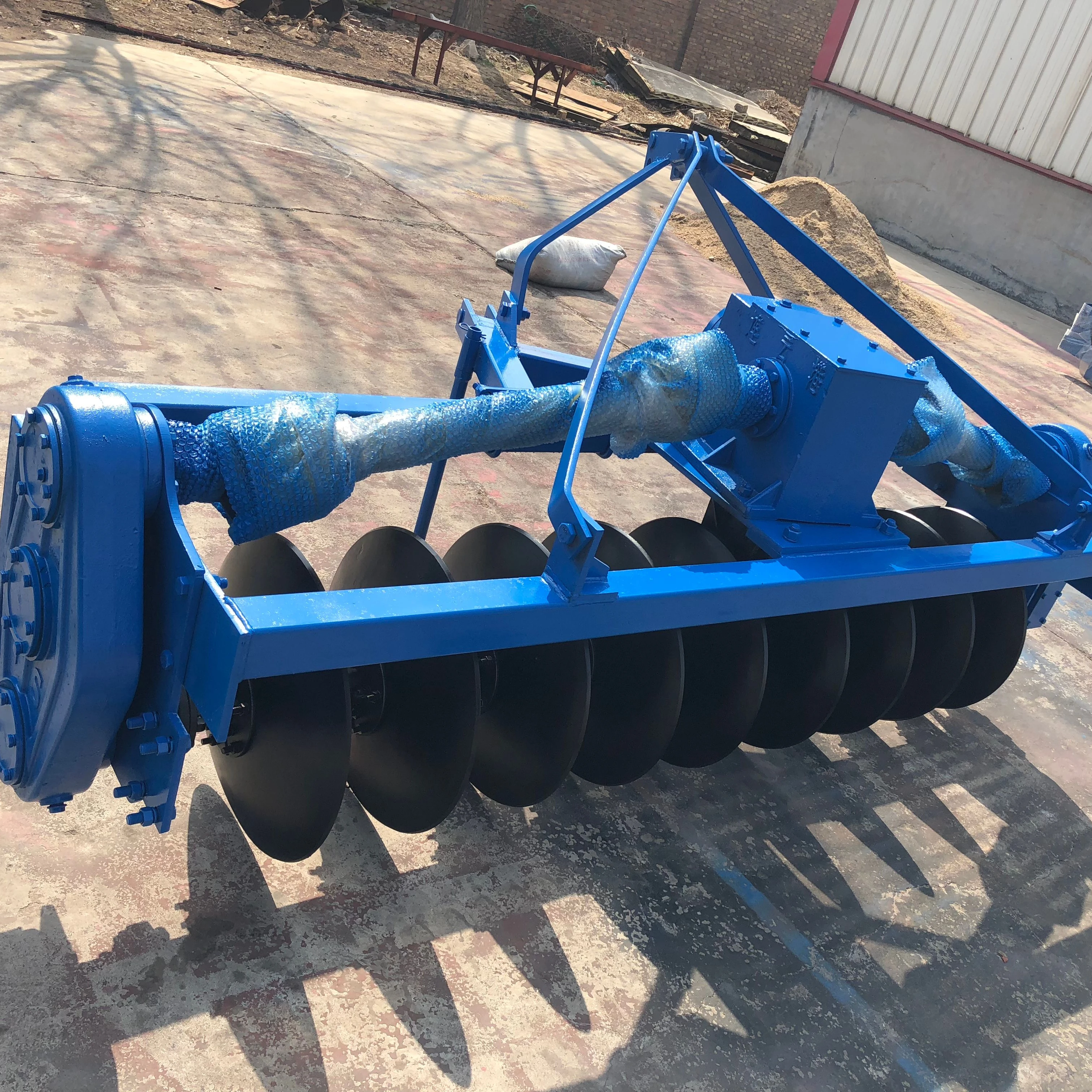 Factory outlet  Farm Equipment 3 Point Driving Disc Plow High-efficiency Driven Disc Plow