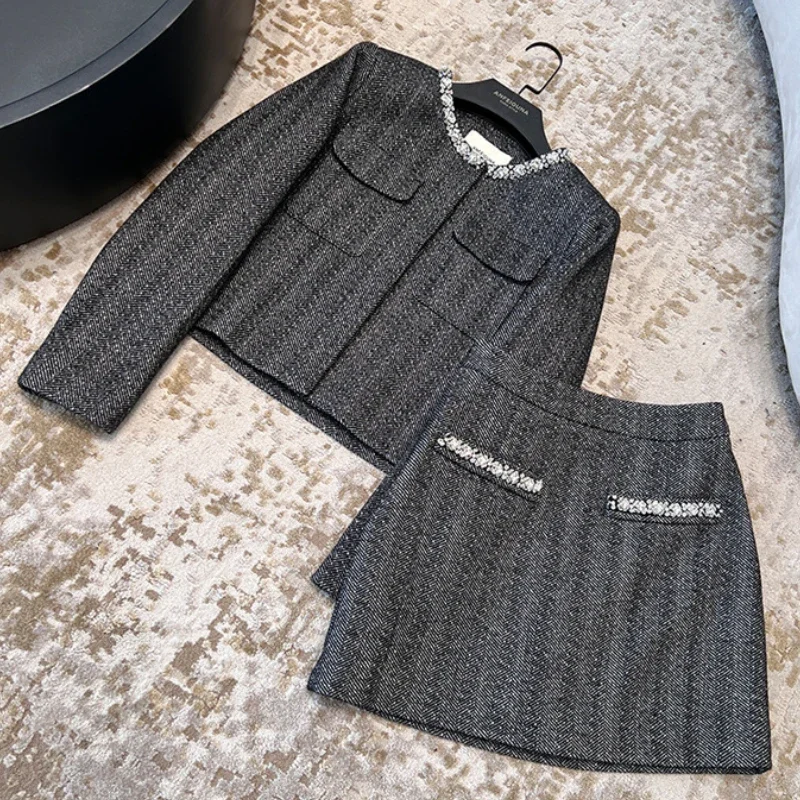 Elegant Women's Set 2024 Runway Designer Diamonds Grey Wool Tweed Beaded Short Jacket + Mini A Line Skirt Women 2 Piece Sets