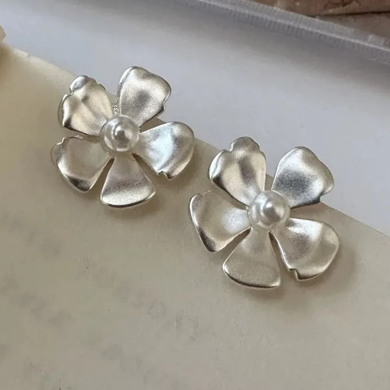 

925 Sterling Silver Vintage Earrings For Women Trendy Simple Pearl Flower Earring Jewelry Prevent Allergy Party Accessories