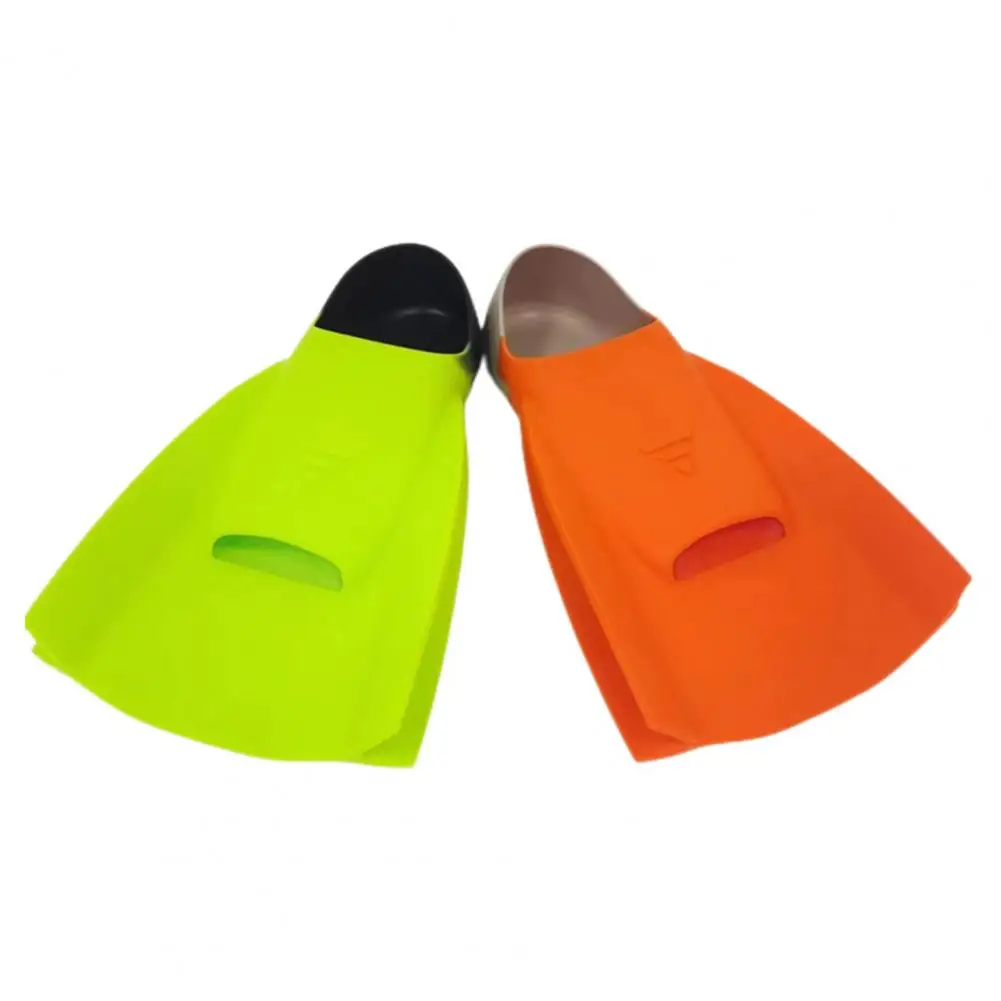 Diving Fins Swimming Training Fins Silicone Short Blade Flippers Diving Fins Swimming Training Flippers for Kids Adults